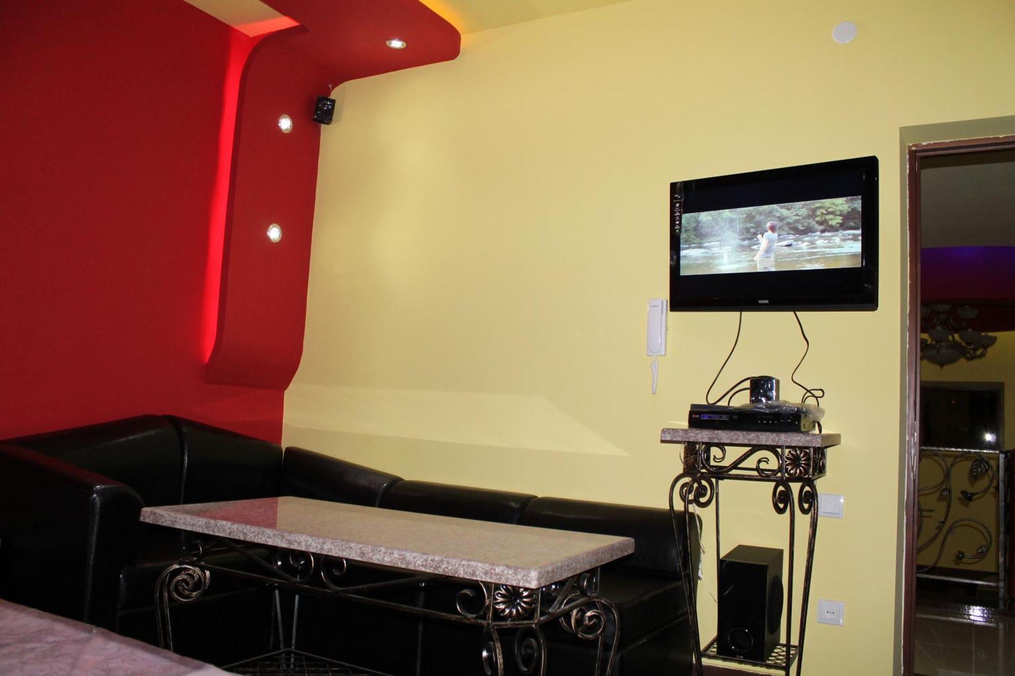Princ Plaza Hotel Erivan Exterior foto