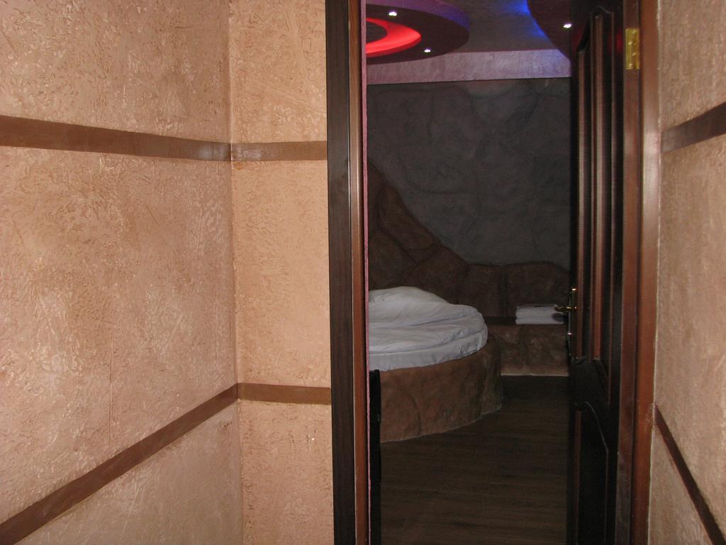 Princ Plaza Hotel Erivan Zimmer foto