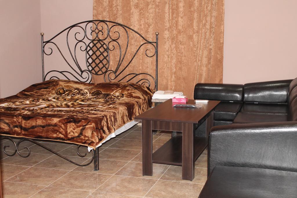 Princ Plaza Hotel Erivan Zimmer foto